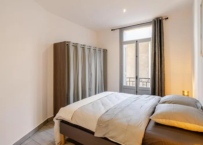 Cocon Elegant En Plein Centre De *